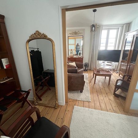 Апартаменти Le Logis Des Templiers Vieux Port Ла-Рошель Екстер'єр фото