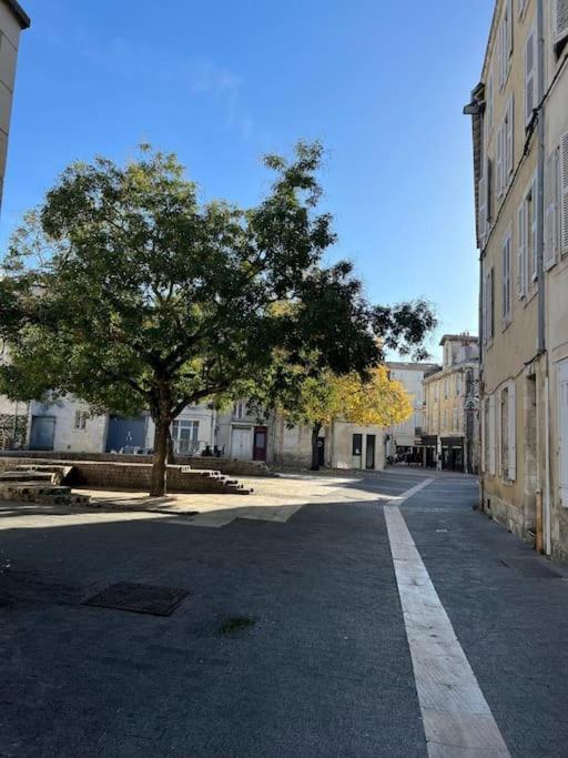 Апартаменти Le Logis Des Templiers Vieux Port Ла-Рошель Екстер'єр фото